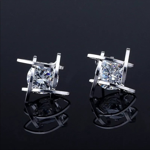 New Silver Tone Diamond Stud Earrings - Picture 2 of 4